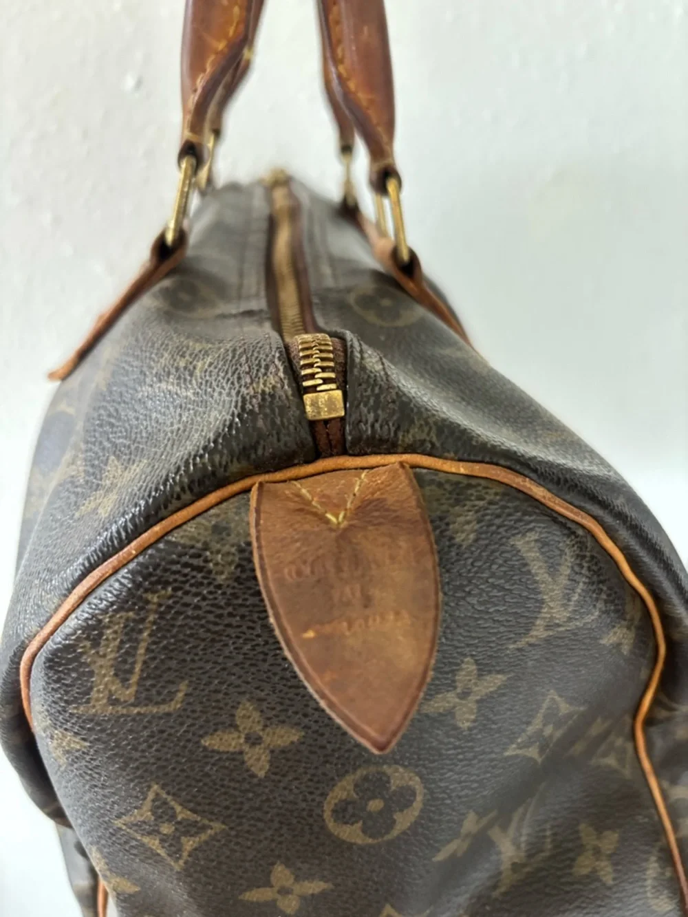 Louis Vuitton Brown Monogram Canvas Handbag with Tan Trim - Picture 3 of 10